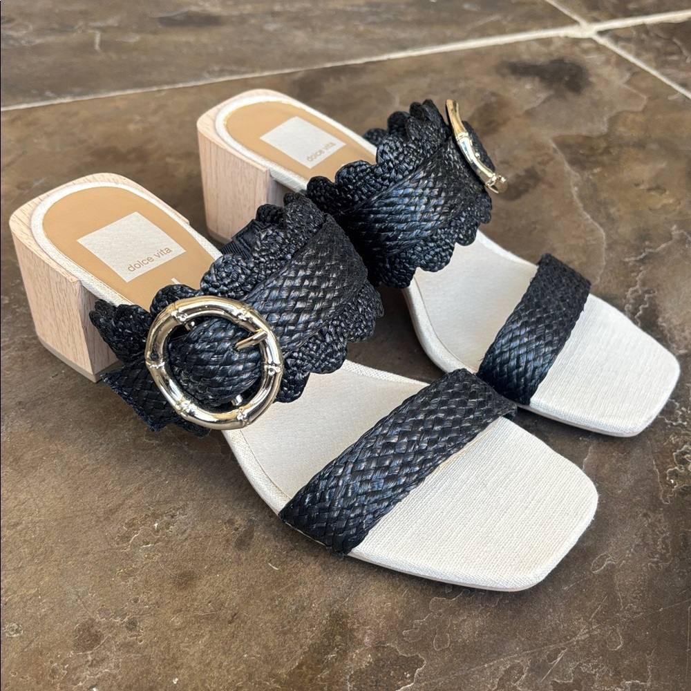 Dolce Vita Zophy Sandal - Picture 2 of 14